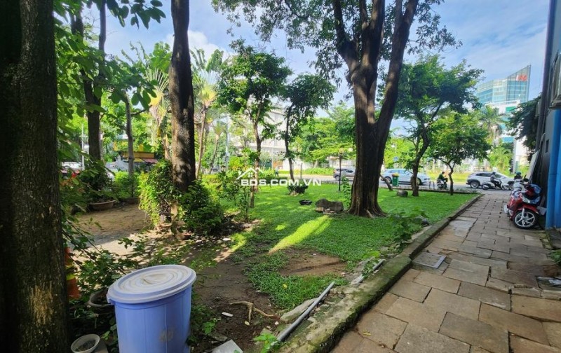 Biệt thự shophouse khu Phú Mỹ Hưng, 110 m2, nhà 5 tầng, sổ hồng riêng